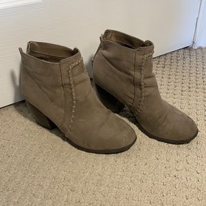 Taupe heeled booties